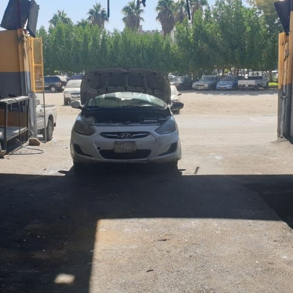 ميكانيكي بالطائف يتفق مع العميل على السعر قبل بدء الإصلاح